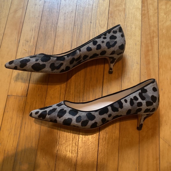 Cole Haan kitten heel 8.5 - Picture 3 of 3